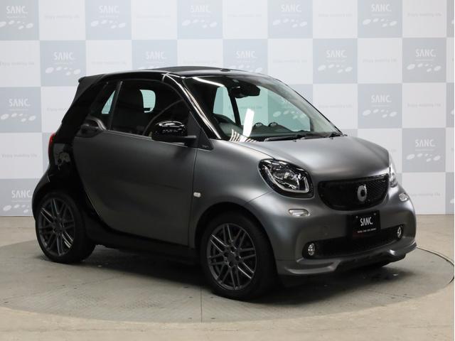 スマートフォーツーカブリオ ＢＲＡＢＵＳ　スポーツ　禁煙　黒革シート　シートヒーター　バックカメラ　車両近接・車線逸脱警告　リアコーナーセンサー　ＵＳＢ入力端子　Ｂｌｕｅｔｏｏｔｈ　ブラバス製シフトノブ　ブラバス製サイドブレーキレバー　ブラバス製ＡＷ（36枚目）