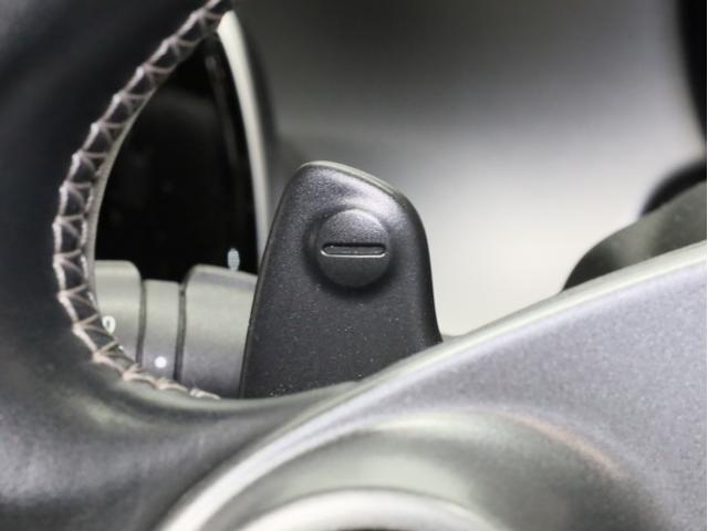 スマートフォーツーカブリオ ＢＲＡＢＵＳ　スポーツ　禁煙　黒革シート　シートヒーター　バックカメラ　車両近接・車線逸脱警告　リアコーナーセンサー　ＵＳＢ入力端子　Ｂｌｕｅｔｏｏｔｈ　ブラバス製シフトノブ　ブラバス製サイドブレーキレバー　ブラバス製ＡＷ（40枚目）