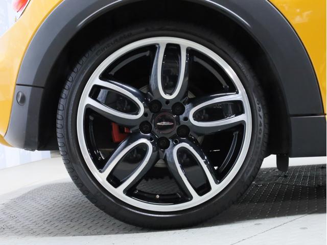 ＭＩＮＩ ジョンクーパーワークス　禁煙　６速ＭＴ　ＪＣＷ１８インチＡＷ　純正ＨＤＤナビ　バックカメラ　リアコーナーセンサー　ＭＩＮＩエキサイトメントＰＫＧ　ライトＰＫＧ　ＬＥＤヘッドライト　スマートキー　ＪＣＷ専用スポーツシート（20枚目）