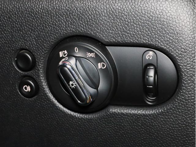 ＭＩＮＩ ジョンクーパーワークス　禁煙　６速ＭＴ　ＪＣＷ１８インチＡＷ　純正ＨＤＤナビ　バックカメラ　リアコーナーセンサー　ＭＩＮＩエキサイトメントＰＫＧ　ライトＰＫＧ　ＬＥＤヘッドライト　スマートキー　ＪＣＷ専用スポーツシート（43枚目）