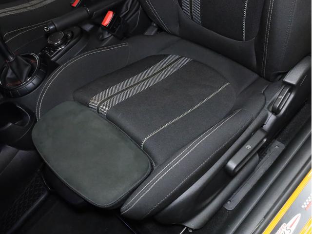 ＭＩＮＩ ジョンクーパーワークス　禁煙　６速ＭＴ　ＪＣＷ１８インチＡＷ　純正ＨＤＤナビ　バックカメラ　リアコーナーセンサー　ＭＩＮＩエキサイトメントＰＫＧ　ライトＰＫＧ　ＬＥＤヘッドライト　スマートキー　ＪＣＷ専用スポーツシート（51枚目）