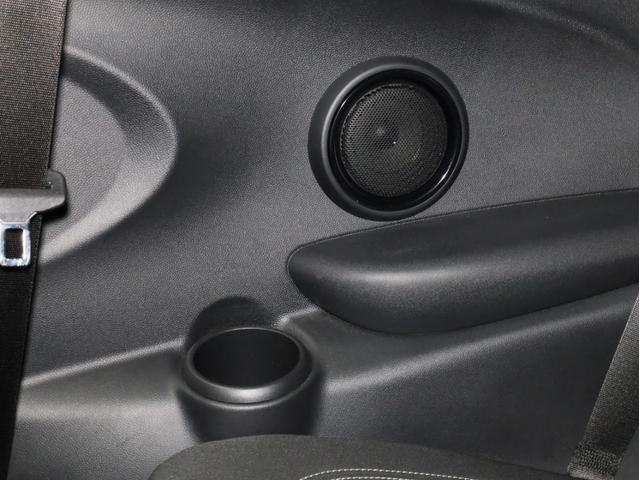 ＭＩＮＩ ジョンクーパーワークス　禁煙　６速ＭＴ　ＪＣＷ１８インチＡＷ　純正ＨＤＤナビ　バックカメラ　リアコーナーセンサー　ＭＩＮＩエキサイトメントＰＫＧ　ライトＰＫＧ　ＬＥＤヘッドライト　スマートキー　ＪＣＷ専用スポーツシート（54枚目）