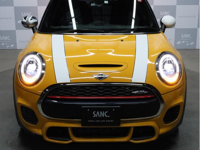 ＭＩＮＩ ジョンクーパーワークス　禁煙　６速ＭＴ　ＪＣＷ１８インチＡＷ　純正ＨＤＤナビ　バックカメラ　リアコーナーセンサー　ＭＩＮＩエキサイトメントＰＫＧ　ライトＰＫＧ　ＬＥＤヘッドライト　スマートキー　ＪＣＷ専用スポーツシート（76枚目）