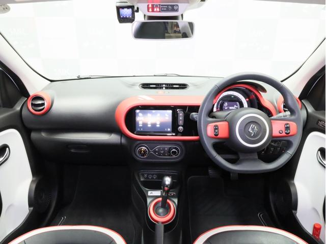 トゥインゴ ルコックスポルティフ　禁煙　１５０台限定車　専用ボディ色　専用内装　専用シート　専用１６インチＡＷ　Ａｐｐｌｅ　ＣａｒＰｌａ対応　サブウーハー　バックカメラ　リアコーナーセンサー　シートヒーター　純正ドライブレコーダー（6枚目）