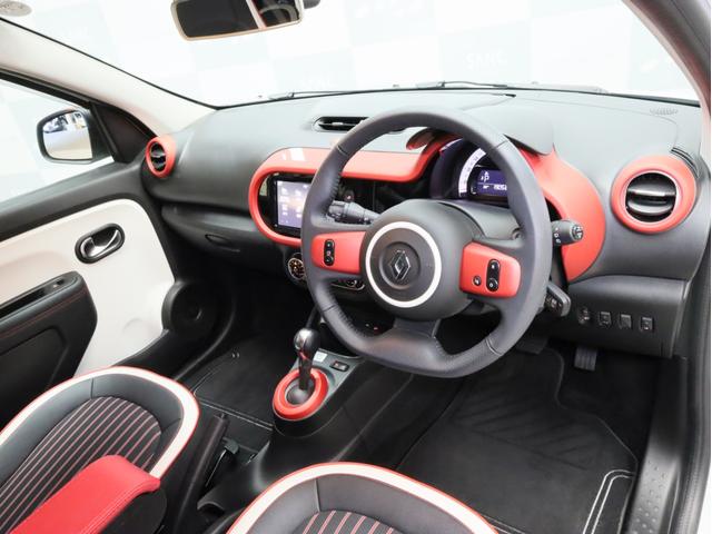 トゥインゴ ルコックスポルティフ　禁煙　１５０台限定車　専用ボディ色　専用内装　専用シート　専用１６インチＡＷ　Ａｐｐｌｅ　ＣａｒＰｌａ対応　サブウーハー　バックカメラ　リアコーナーセンサー　シートヒーター　純正ドライブレコーダー（14枚目）