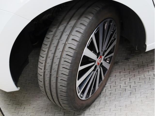 トゥインゴ ルコックスポルティフ　禁煙　１５０台限定車　専用ボディ色　専用内装　専用シート　専用１６インチＡＷ　Ａｐｐｌｅ　ＣａｒＰｌａ対応　サブウーハー　バックカメラ　リアコーナーセンサー　シートヒーター　純正ドライブレコーダー（24枚目）