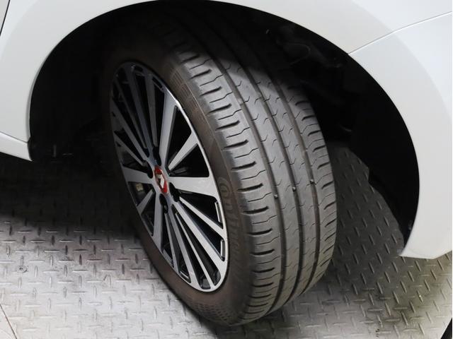 トゥインゴ ルコックスポルティフ　禁煙　１５０台限定車　専用ボディ色　専用内装　専用シート　専用１６インチＡＷ　Ａｐｐｌｅ　ＣａｒＰｌａ対応　サブウーハー　バックカメラ　リアコーナーセンサー　シートヒーター　純正ドライブレコーダー（25枚目）