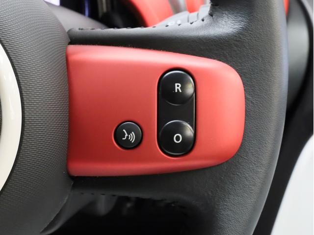 トゥインゴ ルコックスポルティフ　禁煙　１５０台限定車　専用ボディ色　専用内装　専用シート　専用１６インチＡＷ　Ａｐｐｌｅ　ＣａｒＰｌａ対応　サブウーハー　バックカメラ　リアコーナーセンサー　シートヒーター　純正ドライブレコーダー（38枚目）