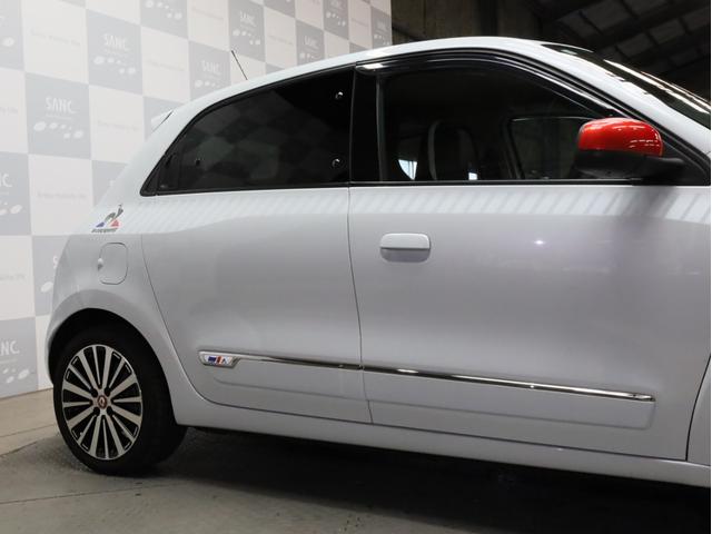 トゥインゴ ルコックスポルティフ　禁煙　１５０台限定車　専用ボディ色　専用内装　専用シート　専用１６インチＡＷ　Ａｐｐｌｅ　ＣａｒＰｌａ対応　サブウーハー　バックカメラ　リアコーナーセンサー　シートヒーター　純正ドライブレコーダー（65枚目）