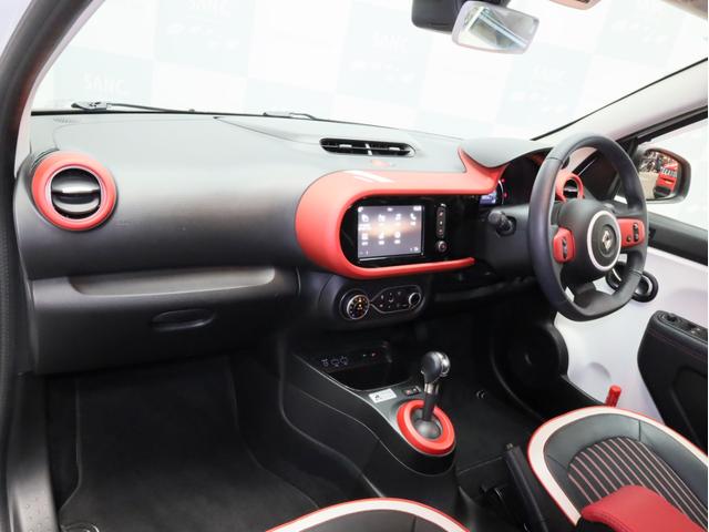 トゥインゴ ルコックスポルティフ　禁煙　１５０台限定車　専用ボディ色　専用内装　専用シート　専用１６インチＡＷ　Ａｐｐｌｅ　ＣａｒＰｌａ対応　サブウーハー　バックカメラ　リアコーナーセンサー　シートヒーター　純正ドライブレコーダー（75枚目）