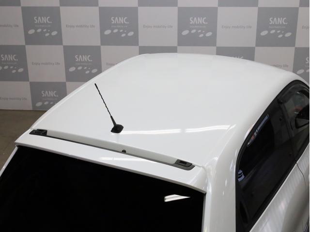 トゥインゴ ルコックスポルティフ　禁煙　１５０台限定車　専用ボディ色　専用内装　専用シート　専用１６インチＡＷ　Ａｐｐｌｅ　ＣａｒＰｌａ対応　サブウーハー　バックカメラ　リアコーナーセンサー　シートヒーター　純正ドライブレコーダー（79枚目）