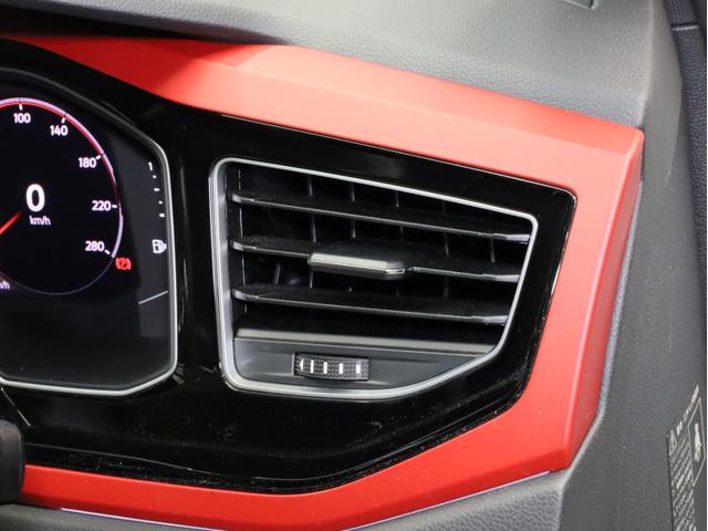 ポロＧＴＩ 　禁煙　テクノロジーＰＫＧ　デジタルメーター　スマホワイヤレスチャージ　純正ナビ　フルセグＴＶバックカメラ　パークアシスト　セーフティＰＫＧ　ブラインドスポットアシスト　リアトラフィックアラート　ＡＣＣ（49枚目）