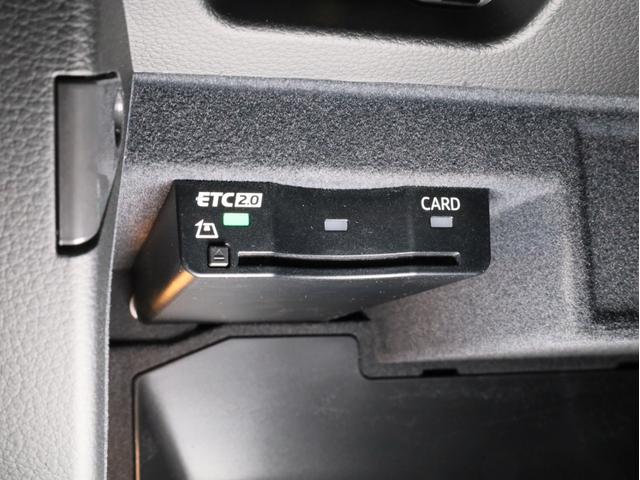 Ａ３ スポーツバック３０ＴＦＳＩ　スポーツ　バーチャルコクピット　スポーツバンパー　Ｓラインスポーツサス　１８インチＡＷ　Ｓラインハーフレザーシート　アシスタンスＰＫＧ　コンビニエンスＰＫＧ　ナビＰＫＧ　ＡＣＣ　レーンキープ　ＬＥＤヘッドライト（21枚目）