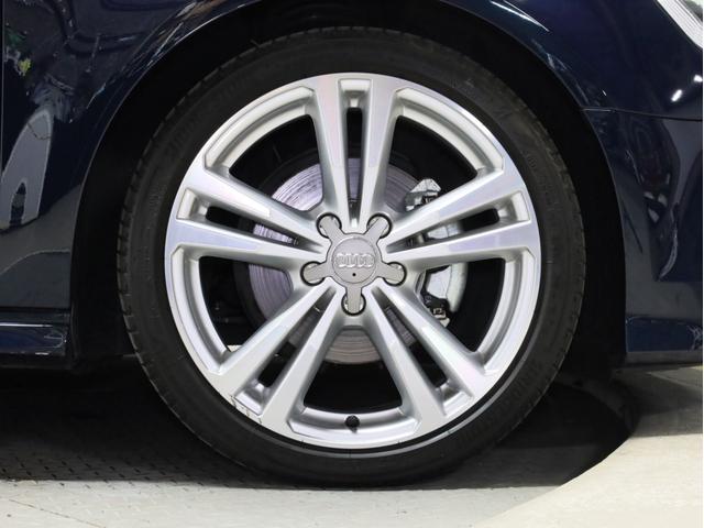 Ａ３ スポーツバック３０ＴＦＳＩ　スポーツ　バーチャルコクピット　スポーツバンパー　Ｓラインスポーツサス　１８インチＡＷ　Ｓラインハーフレザーシート　アシスタンスＰＫＧ　コンビニエンスＰＫＧ　ナビＰＫＧ　ＡＣＣ　レーンキープ　ＬＥＤヘッドライト（25枚目）