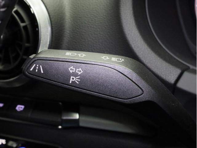 Ａ３ スポーツバック３０ＴＦＳＩ　スポーツ　バーチャルコクピット　スポーツバンパー　Ｓラインスポーツサス　１８インチＡＷ　Ｓラインハーフレザーシート　アシスタンスＰＫＧ　コンビニエンスＰＫＧ　ナビＰＫＧ　ＡＣＣ　レーンキープ　ＬＥＤヘッドライト（44枚目）