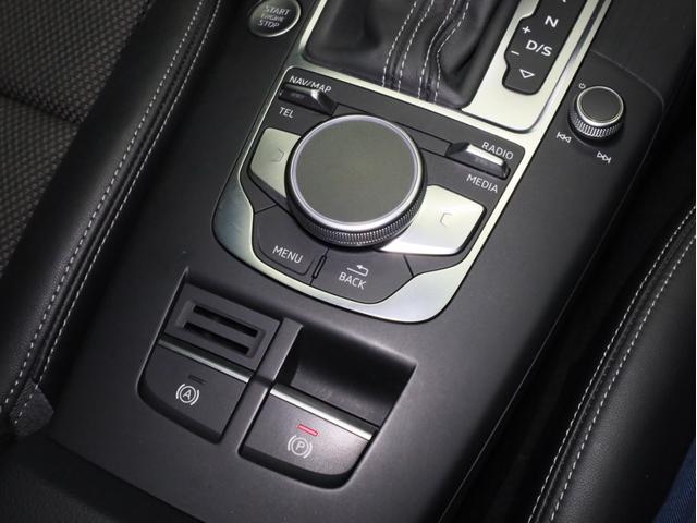 Ａ３ スポーツバック３０ＴＦＳＩ　スポーツ　バーチャルコクピット　スポーツバンパー　Ｓラインスポーツサス　１８インチＡＷ　Ｓラインハーフレザーシート　アシスタンスＰＫＧ　コンビニエンスＰＫＧ　ナビＰＫＧ　ＡＣＣ　レーンキープ　ＬＥＤヘッドライト（52枚目）