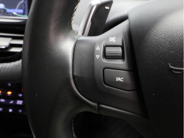 ２００８ プレミアム　禁煙　純正ナビ　フルセグ　タッチパネル式ディスプレイ　ＵＳＢ　Ｂｌｕｅｔｏｏｔｈ　ドラレコ　キーレスエントリー　Ｂカメラ　Ｒセンサー　左右独立調整エアコン　ハーフレザーシート　ＥＴＣ　１６インチＡＷ（37枚目）