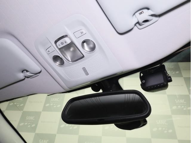 ２００８ プレミアム　禁煙　純正ナビ　フルセグ　タッチパネル式ディスプレイ　ＵＳＢ　Ｂｌｕｅｔｏｏｔｈ　ドラレコ　キーレスエントリー　Ｂカメラ　Ｒセンサー　左右独立調整エアコン　ハーフレザーシート　ＥＴＣ　１６インチＡＷ（75枚目）
