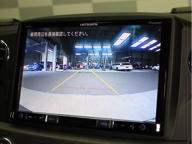 アバルト５９５ コンペティツィオーネ　禁煙　カロッツェリア製メモリーナビ　フルセグＴＶ　バックカメラ　サベルト製カーボンシェルスポーツシート　レコードモンツァ４本出しマフラー　ブレンボ製４ポッドＦブレーキキャリパー　コニ製ＦＳＤサス（3枚目）