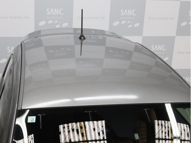 アバルト５９５ コンペティツィオーネ　禁煙　カロッツェリア製メモリーナビ　フルセグＴＶ　バックカメラ　サベルト製カーボンシェルスポーツシート　レコードモンツァ４本出しマフラー　ブレンボ製４ポッドＦブレーキキャリパー　コニ製ＦＳＤサス（70枚目）
