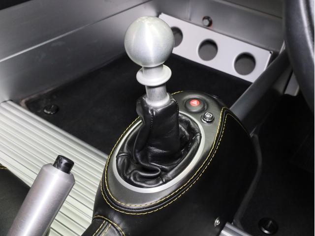エキシージ Ｓ　禁煙　黒革シート　６速ＭＴ　走行モード切替機構　エキゾーストバルブ切替機構　リアウイング　リアディフューザー　エアコン　パワーウィンドウ　エアバッグ　キーレスエントリー　イモビライザー＆アラーム（11枚目）