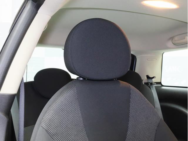 ＭＩＮＩ ワン　禁煙　アイスブルーボディ色　マニュアルモード付き６速ＡＴ　クロームラインエクステリア　革巻きシフトノブ　１５インチＡＷ　フロントフォグランプ　盗難防止装置　純正ＣＤオーディオ　キーレスエントリー（5枚目）