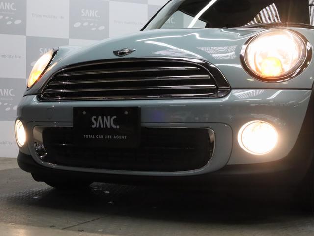 ＭＩＮＩ ワン　禁煙　アイスブルーボディ色　マニュアルモード付き６速ＡＴ　クロームラインエクステリア　革巻きシフトノブ　１５インチＡＷ　フロントフォグランプ　盗難防止装置　純正ＣＤオーディオ　キーレスエントリー（73枚目）
