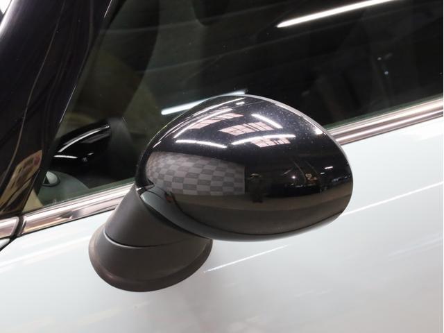 ＭＩＮＩ ワン　禁煙　アイスブルーボディ色　マニュアルモード付き６速ＡＴ　クロームラインエクステリア　革巻きシフトノブ　１５インチＡＷ　フロントフォグランプ　盗難防止装置　純正ＣＤオーディオ　キーレスエントリー（78枚目）