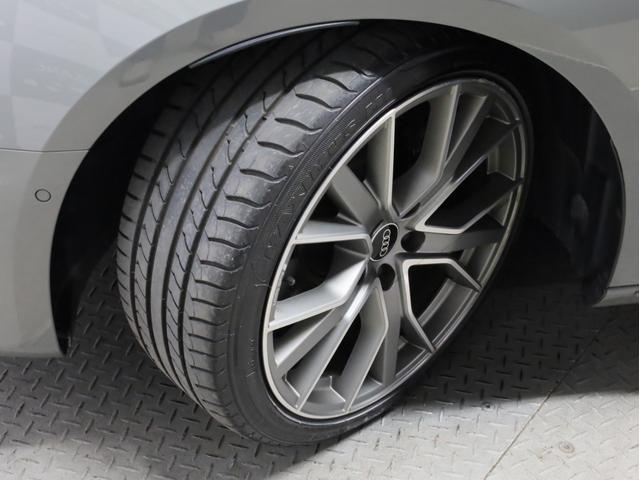 Ａ４ ３５ＴＦＳＩ　Ｓライン　禁煙　Ｓ４用１９インチＡＷ　ブラックＡｕｄｉｒｉｎｇｓ＆ブラックスタイリングＰＫＧ　マトリクスＬＥＤライト　パークアシスト　全周囲カメラ　アダプティブクルコン　レーンアシスト　サイドアシスト　純正ナビ（31枚目）
