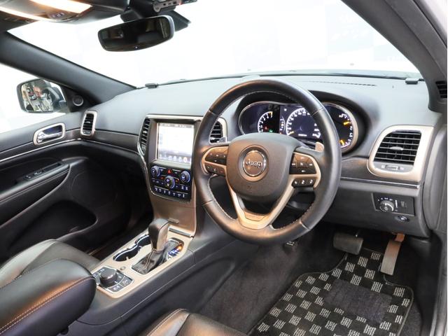 ジープ・グランドチェロキー リミテッド 黒革 前後シートヒーター 前席シートベンチレーター アダプティブクルーズコントロール アドバンストブレーキアシスト ブラインドスポットモニター リアトラフィックアラート FSRカメラ パークアシスト(15枚目)