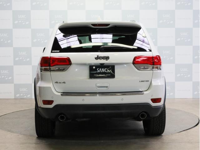 ジープ・グランドチェロキー リミテッド 黒革 前後シートヒーター 前席シートベンチレーター アダプティブクルーズコントロール アドバンストブレーキアシスト ブラインドスポットモニター リアトラフィックアラート FSRカメラ パークアシスト(39枚目)