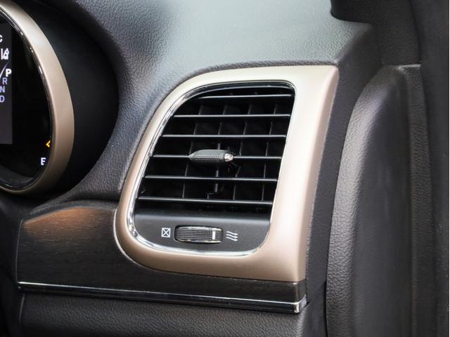 ジープ・グランドチェロキー リミテッド 黒革 前後シートヒーター 前席シートベンチレーター アダプティブクルーズコントロール アドバンストブレーキアシスト ブラインドスポットモニター リアトラフィックアラート FSRカメラ パークアシスト(50枚目)