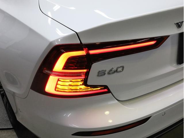 S60 T5 インスクリプション 禁煙 ハーマンカードンオーディオ ファインナッパーレザーシート シートベンチレーター ナビTV 360度カメラ パークアシスト ACC BLIS レーンアシスト クロームウインドウトリム 18AW(75枚目)