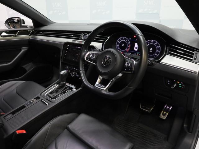 アルテオン TSI 4モーション Rラインアドバンス 黒革 電動パノラマスライディングルーフ アダプティブシャシーコントロールDCC 20インチAW LEDヘッドライト ACC 渋滞時追従支援システム 純正ナビTV 360度カメラ パークアシスト(14枚目)