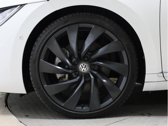 アルテオン TSI 4モーション Rラインアドバンス 黒革 電動パノラマスライディングルーフ アダプティブシャシーコントロールDCC 20インチAW LEDヘッドライト ACC 渋滞時追従支援システム 純正ナビTV 360度カメラ パークアシスト(27枚目)