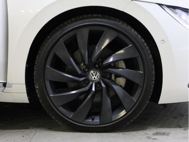 アルテオン TSI 4モーション Rラインアドバンス 黒革 電動パノラマスライディングルーフ アダプティブシャシーコントロールDCC 20インチAW LEDヘッドライト ACC 渋滞時追従支援システム 純正ナビTV 360度カメラ パークアシスト(28枚目)