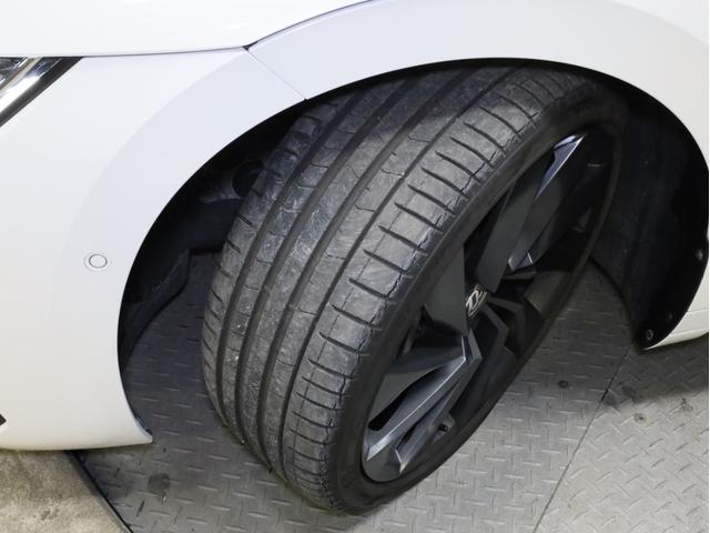アルテオン TSI 4モーション Rラインアドバンス 黒革 電動パノラマスライディングルーフ アダプティブシャシーコントロールDCC 20インチAW LEDヘッドライト ACC 渋滞時追従支援システム 純正ナビTV 360度カメラ パークアシスト(32枚目)