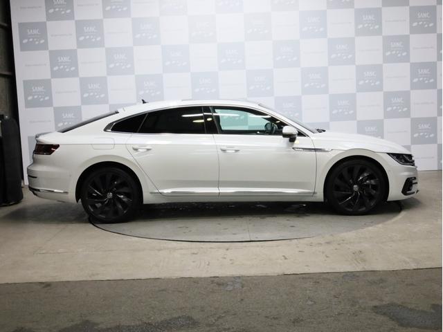 アルテオン TSI 4モーション Rラインアドバンス 黒革 電動パノラマスライディングルーフ アダプティブシャシーコントロールDCC 20インチAW LEDヘッドライト ACC 渋滞時追従支援システム 純正ナビTV 360度カメラ パークアシスト(42枚目)