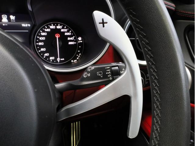 ステルヴィオ 2.2ターボ ディーゼルQ4スポーツパッケージ 禁煙 ZF製8速AT 電子制御式4WD 赤革スポーツシート レザーダッシュボード ブラックルーフレール ブラックウインドウトリム 19AW ハーマンカードン カープレイ対応 バックカメラ(47枚目)