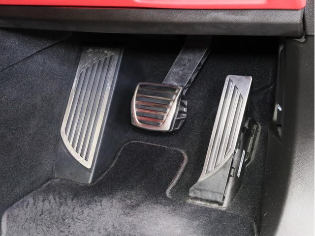 ステルヴィオ 2.2ターボ ディーゼルQ4スポーツパッケージ 禁煙 ZF製8速AT 電子制御式4WD 赤革スポーツシート レザーダッシュボード ブラックルーフレール ブラックウインドウトリム 19AW ハーマンカードン カープレイ対応 バックカメラ(52枚目)