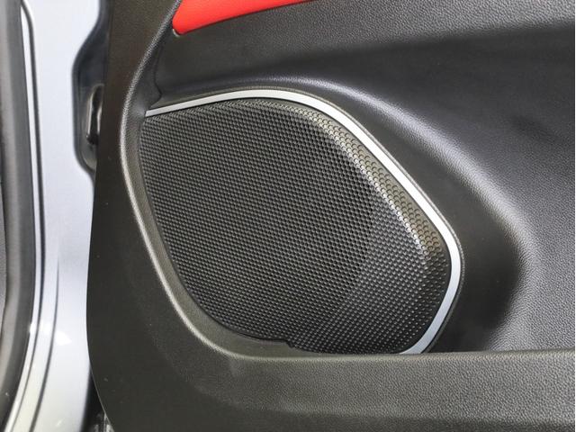 ステルヴィオ 2.2ターボ ディーゼルQ4スポーツパッケージ 禁煙 ZF製8速AT 電子制御式4WD 赤革スポーツシート レザーダッシュボード ブラックルーフレール ブラックウインドウトリム 19AW ハーマンカードン カープレイ対応 バックカメラ(65枚目)