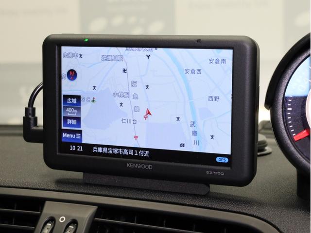 アバルト595C ツーリズモ 禁煙 赤革シート 2トーンボディカラー ブラックソフトトップ 17インチAW ケンウッド製ナビTV リアコーナーセンサー スポーツモード ルーフエンドスポイラー スポーツサス レッドキャリパー(15枚目)