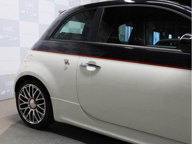 アバルト595C ツーリズモ 禁煙 赤革シート 2トーンボディカラー ブラックソフトトップ 17インチAW ケンウッド製ナビTV リアコーナーセンサー スポーツモード ルーフエンドスポイラー スポーツサス レッドキャリパー(66枚目)