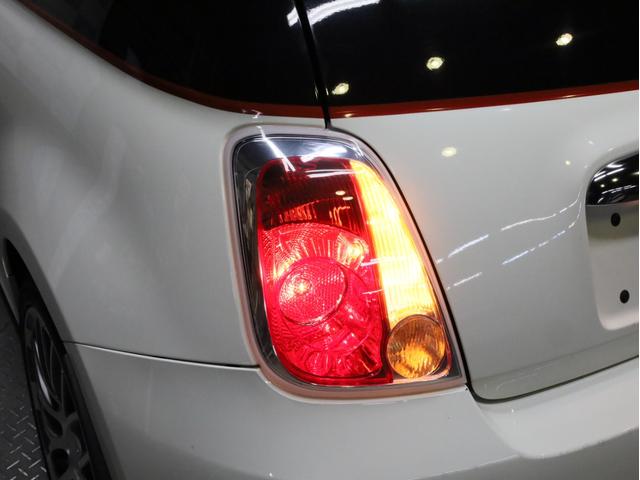 アバルト595C ツーリズモ 禁煙 赤革シート 2トーンボディカラー ブラックソフトトップ 17インチAW ケンウッド製ナビTV リアコーナーセンサー スポーツモード ルーフエンドスポイラー スポーツサス レッドキャリパー(72枚目)