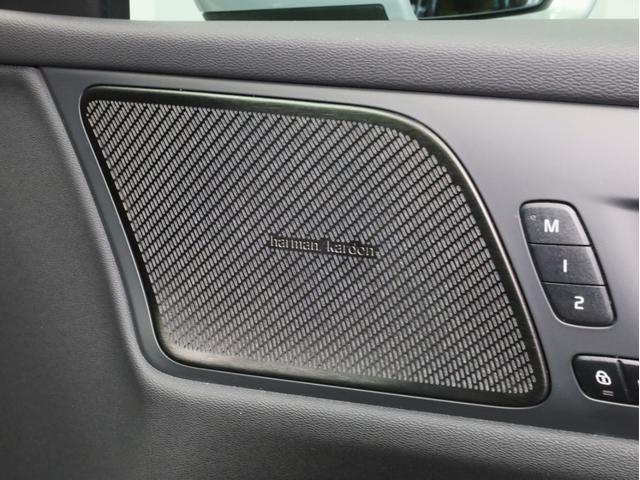 V60 クロスカントリー アルティメット B5 AWD 禁煙車 黒革シート harman/kardonサウンドシステム 全周囲カメラ 前後コーナーセンサー フルLEDヘッドライト 19インチAW(2枚目)