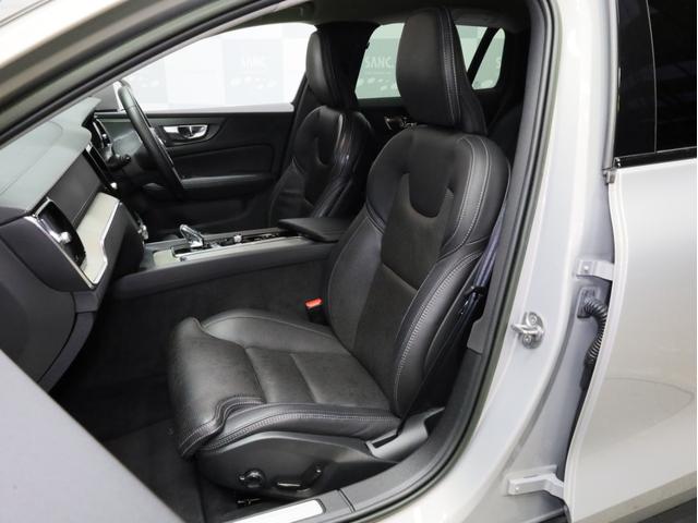 V60 クロスカントリー アルティメット B5 AWD 禁煙車 黒革シート harman/kardonサウンドシステム 全周囲カメラ 前後コーナーセンサー フルLEDヘッドライト 19インチAW(11枚目)