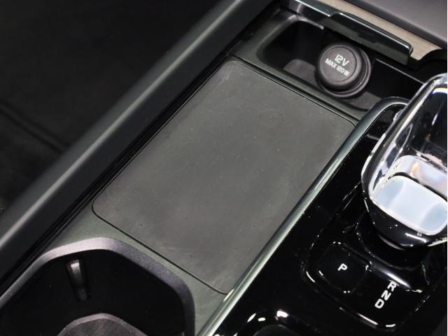 V60 クロスカントリー アルティメット B5 AWD 禁煙車 黒革シート harman/kardonサウンドシステム 全周囲カメラ 前後コーナーセンサー フルLEDヘッドライト 19インチAW(21枚目)