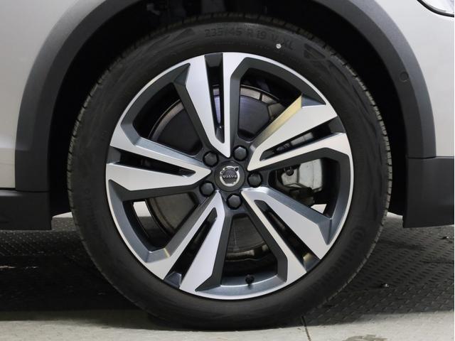 V60 クロスカントリー アルティメット B5 AWD 禁煙車 黒革シート harman/kardonサウンドシステム 全周囲カメラ 前後コーナーセンサー フルLEDヘッドライト 19インチAW(30枚目)