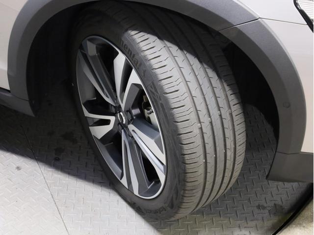 V60 クロスカントリー アルティメット B5 AWD 禁煙車 黒革シート harman/kardonサウンドシステム 全周囲カメラ 前後コーナーセンサー フルLEDヘッドライト 19インチAW(32枚目)
