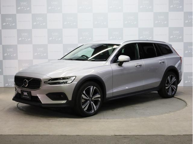 V60 クロスカントリー アルティメット B5 AWD 禁煙車 黒革シート harman/kardonサウンドシステム 全周囲カメラ 前後コーナーセンサー フルLEDヘッドライト 19インチAW(37枚目)